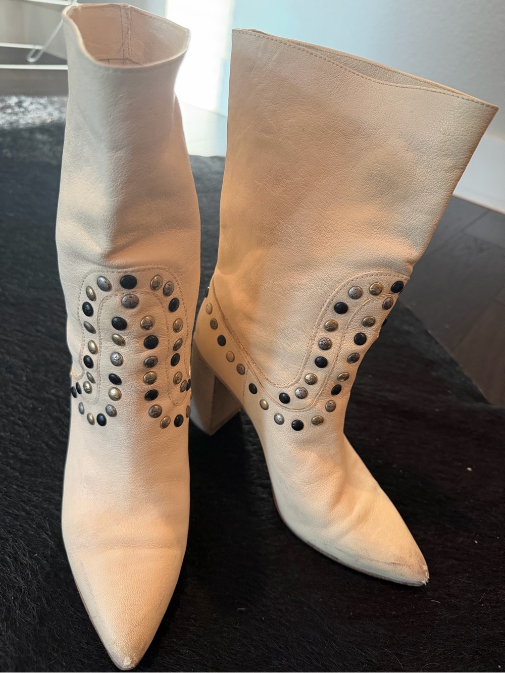 Vero Cuoio Cream Pointed-Toe Studded Mid-Calf Boots